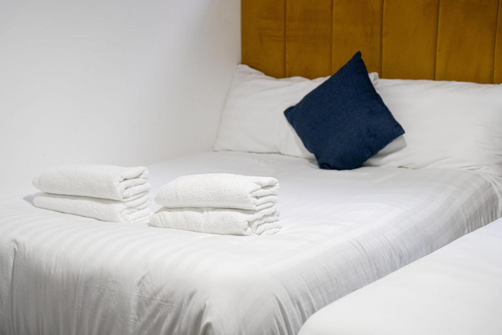 Sevenstay Bold 12 * Liverpool